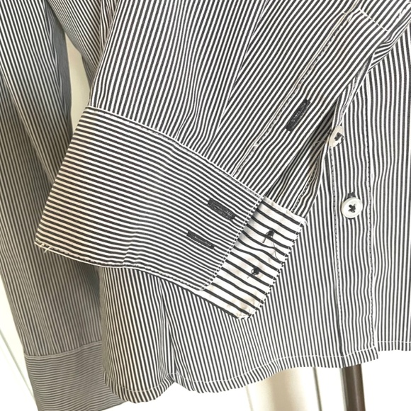 H&M- Grey & White Striped Button Up Blouse- Women’s US 12 - Picture 4 of 9